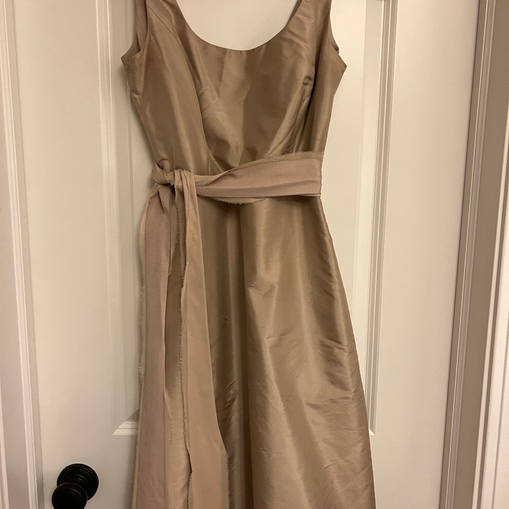 Ann Taylor silk dupioni a-line cocktail dress in champagne. Size 4